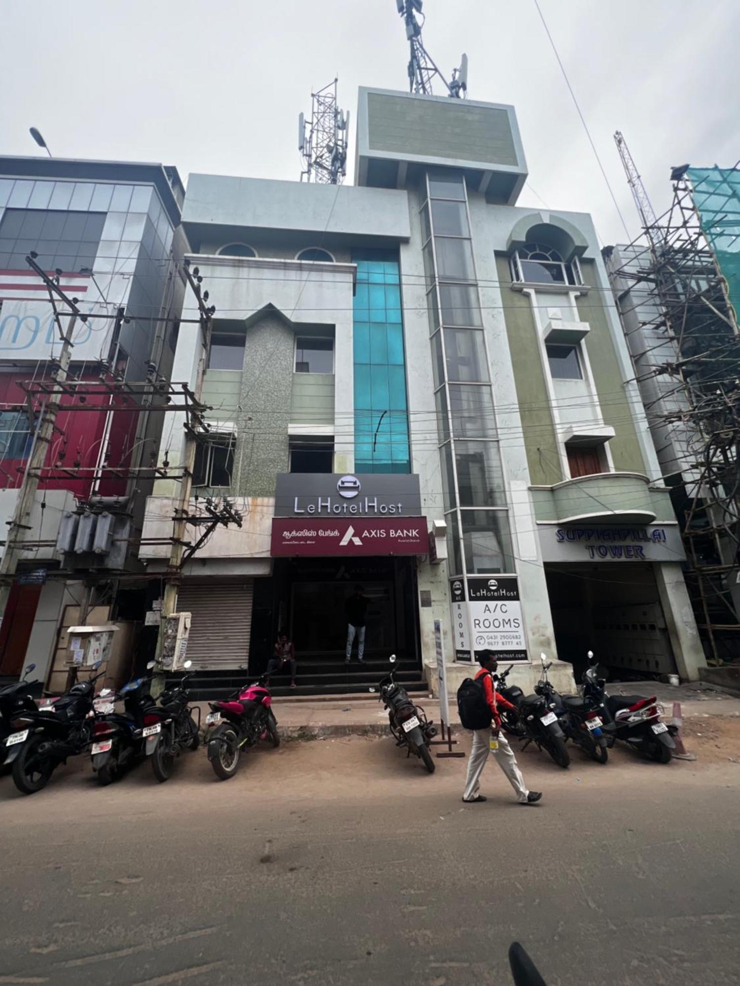 Le Hotel Host Tiruchirappalli ภายนอก รูปภาพ